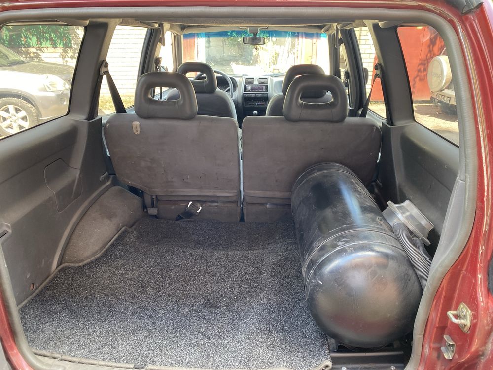 Продам Nissan Terrano 2
