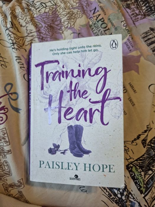 Спайсі книга англійською Training the heart  Paisley Hope