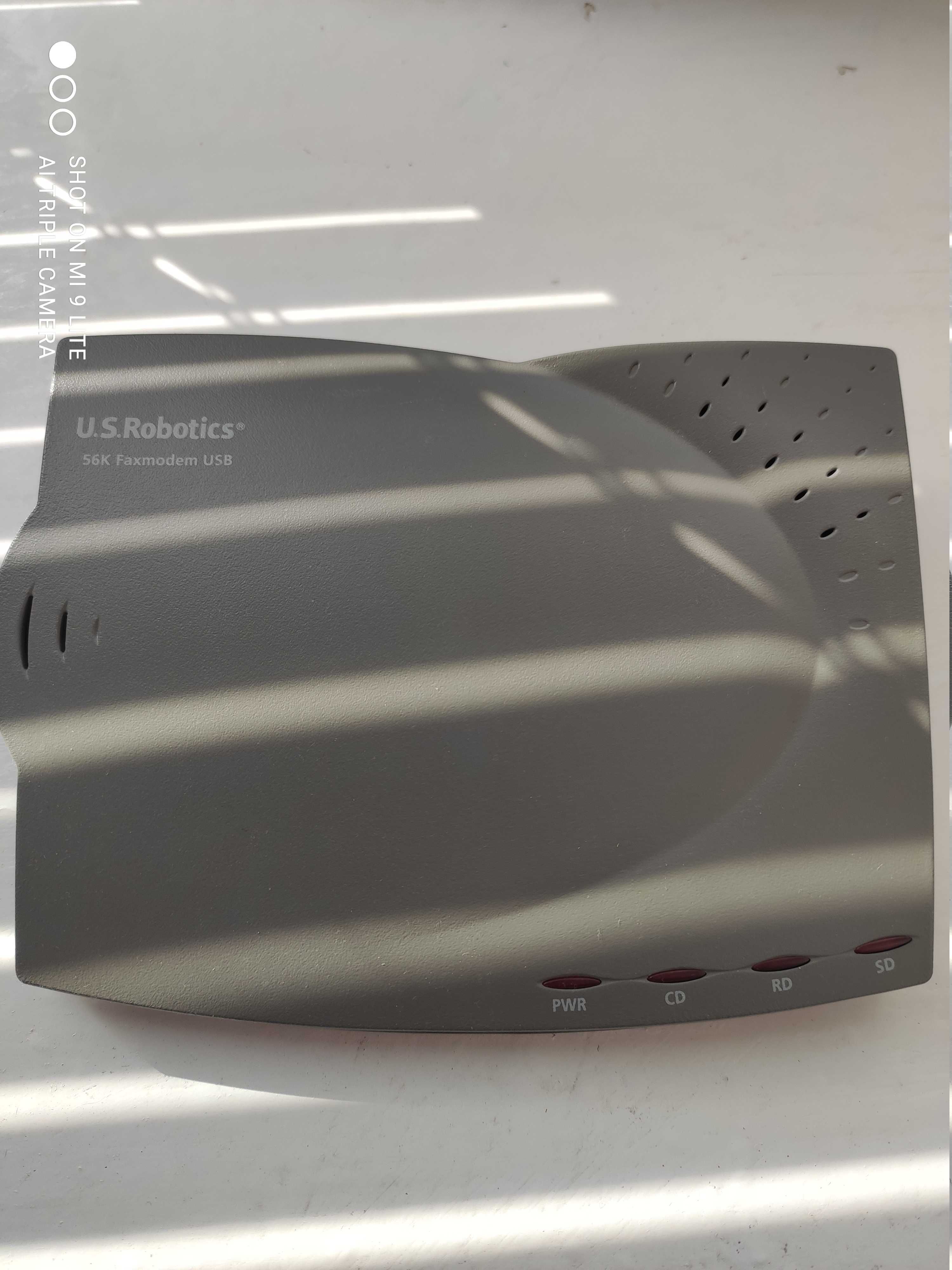 Модем легенда U.S.Robotics 56K V.92 USB FaxModem (5633)
