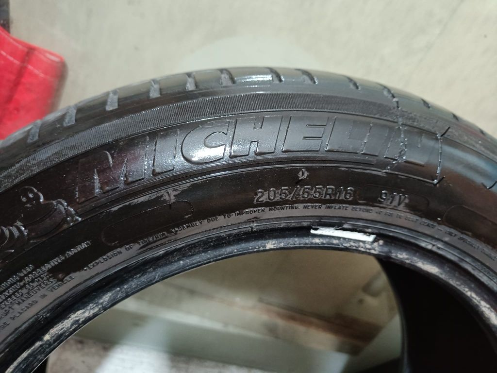 Pneu Michelin 205/55/16 RFT