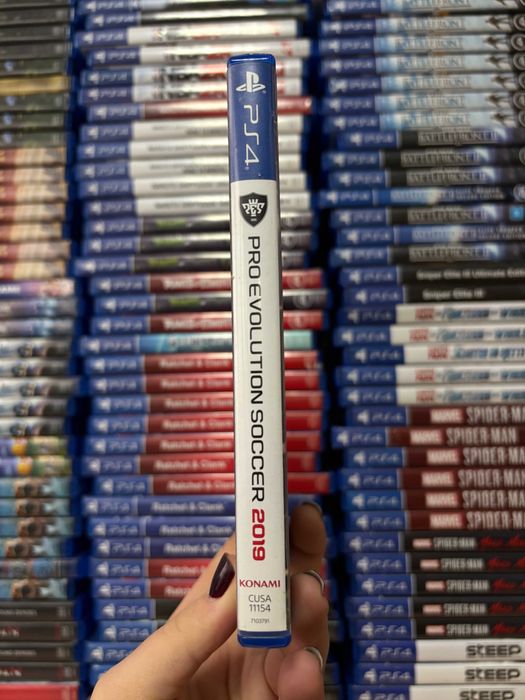 Гра PES 2019 на ps4, диск з грою на пс 4, ліцензія