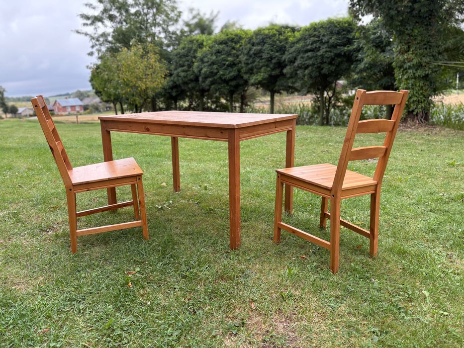 Stół z 4 krzesłami IKEA