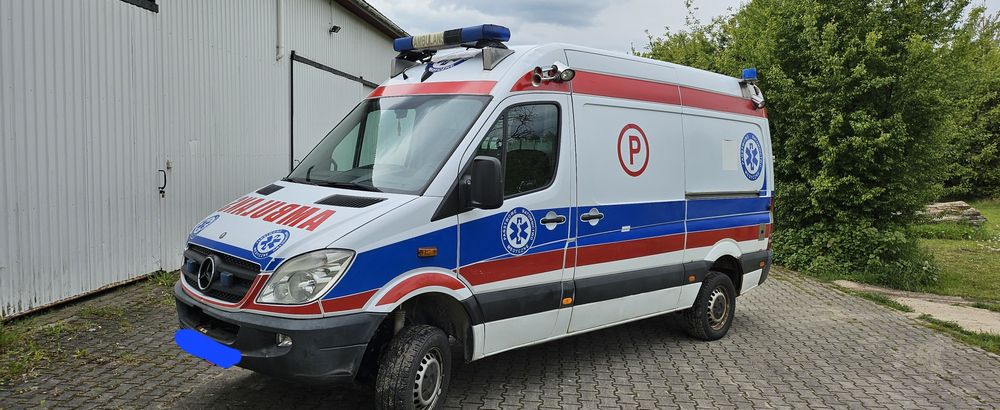 Ambulans 4x4 karetka 4x4 Mercedes  Sprinter  316cdi 4x4 reduktor