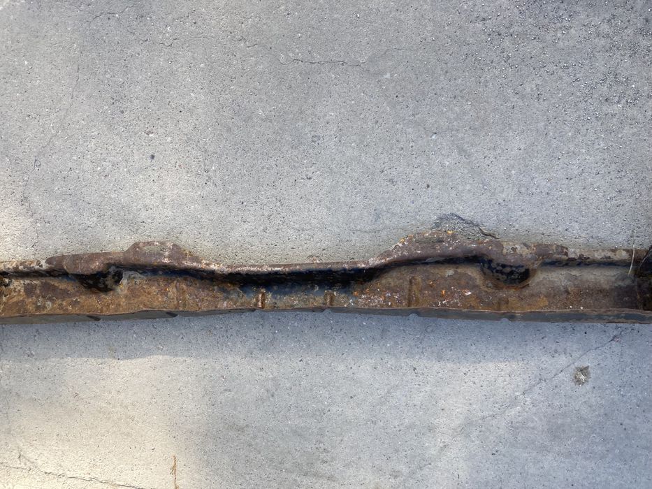 Усілітель заднього бампера Renault Trafic