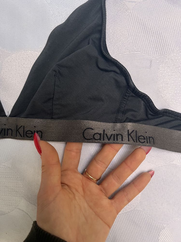 Stanik calvin klein