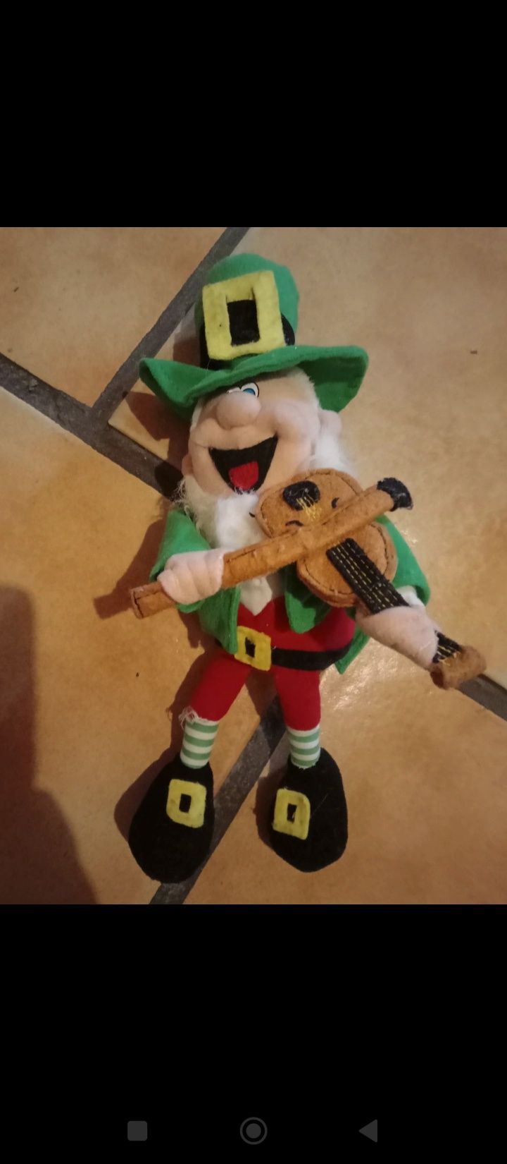 Pluszak grajek .