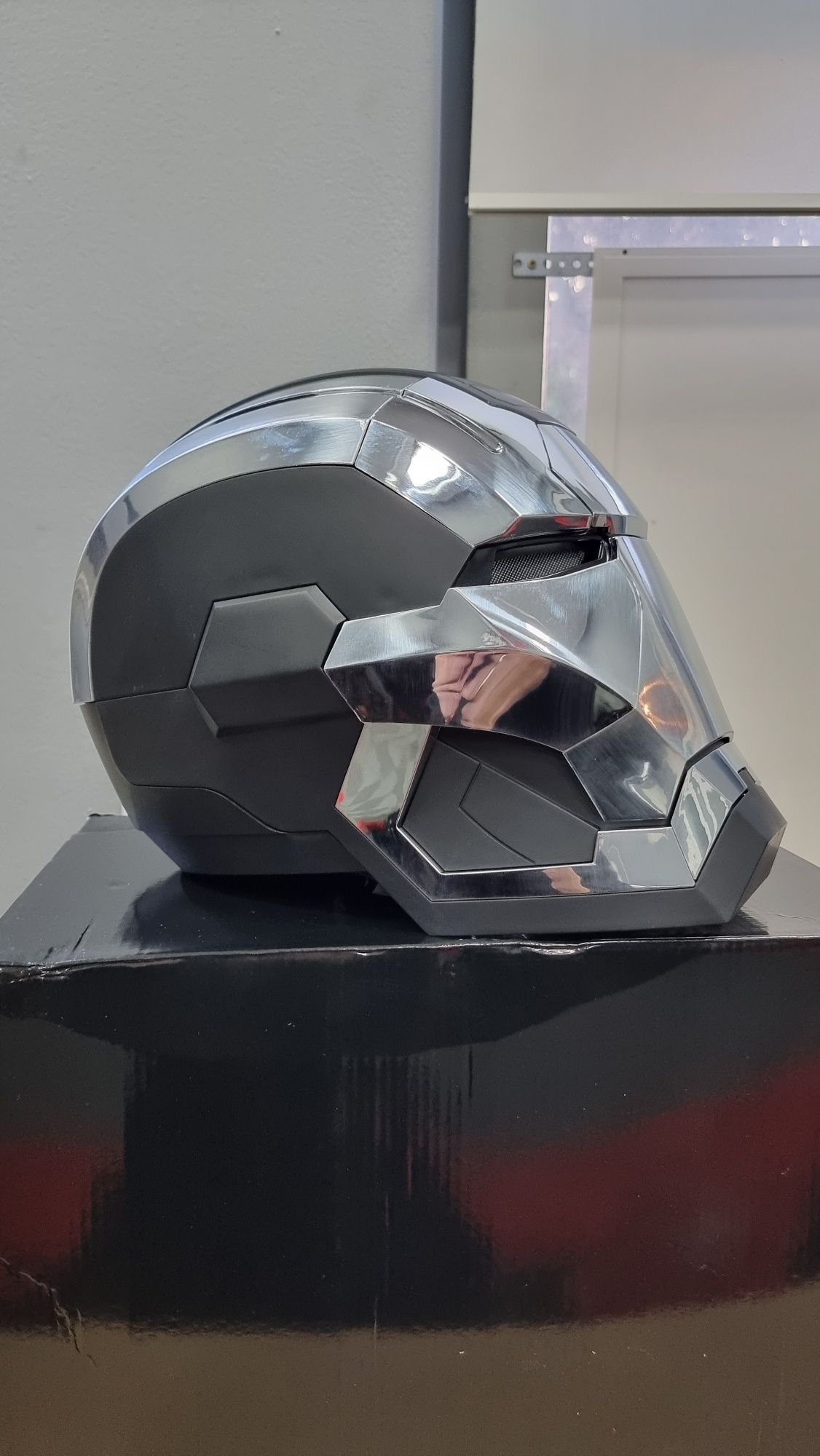 Hełm Iron Man War Machine Kask Maska halloween elektryczny nowy