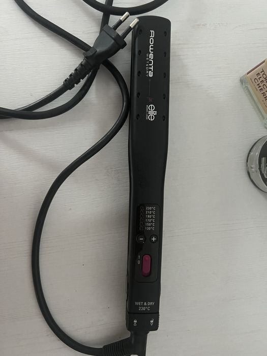 Плойка для вирівнювання волосся,стайлер Rowenta