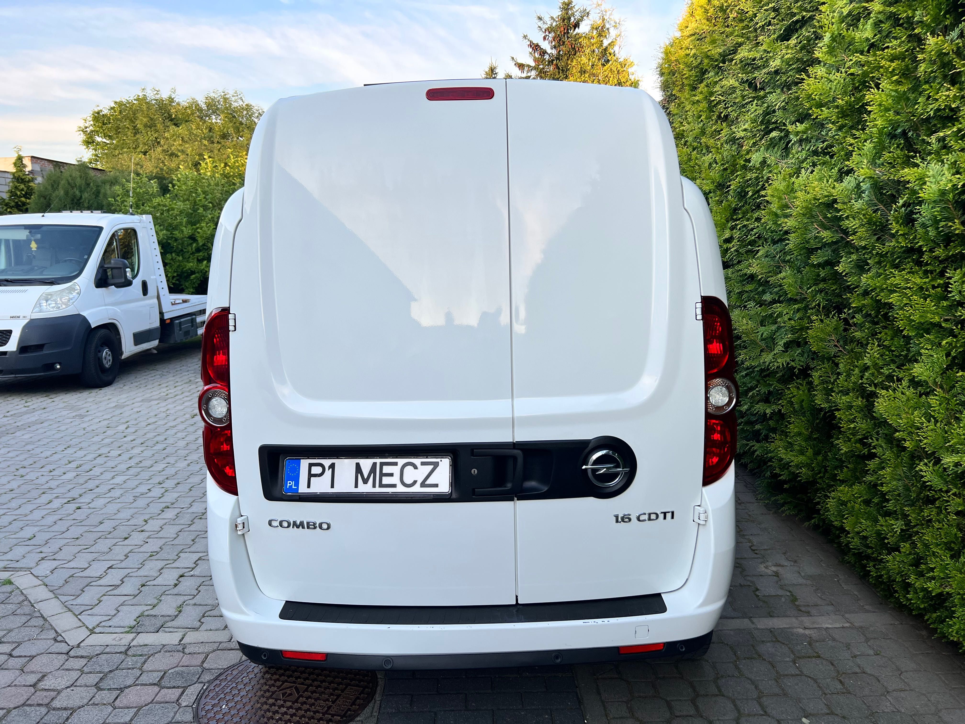 Opel Combo MAX WYNAJEM DOSTAWCZY BUS Wypozyczalnia