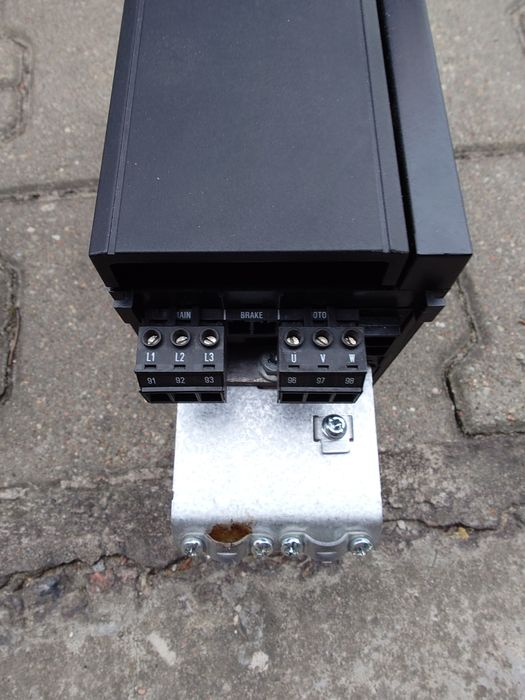 Falownik Danfoss VLT 2800 9.1A z filtrem sieciowym