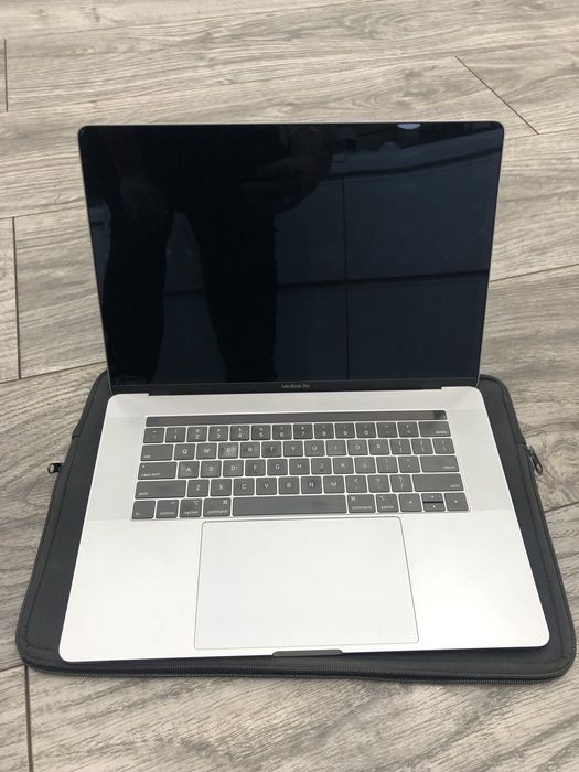 Macbook pro defeito/ display novo 2018+ magic mouse+ techdo apple+ hub