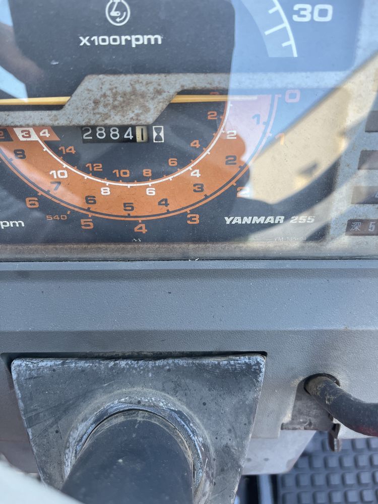 Traktor Yanmar F-235 4x4 power shift