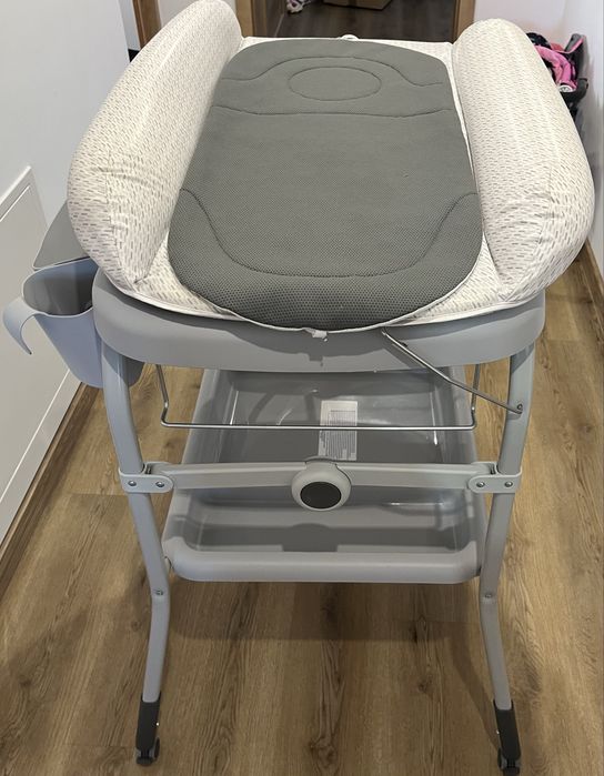 Przewijak z wanienką chicco