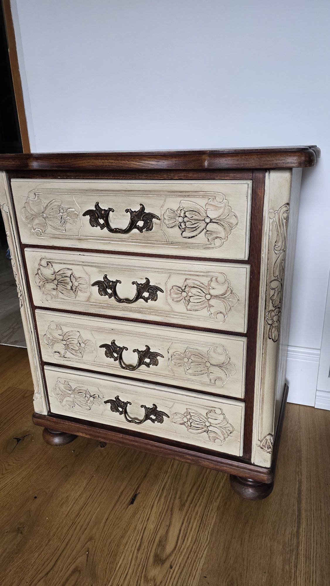 Komoda Vintage  drewno