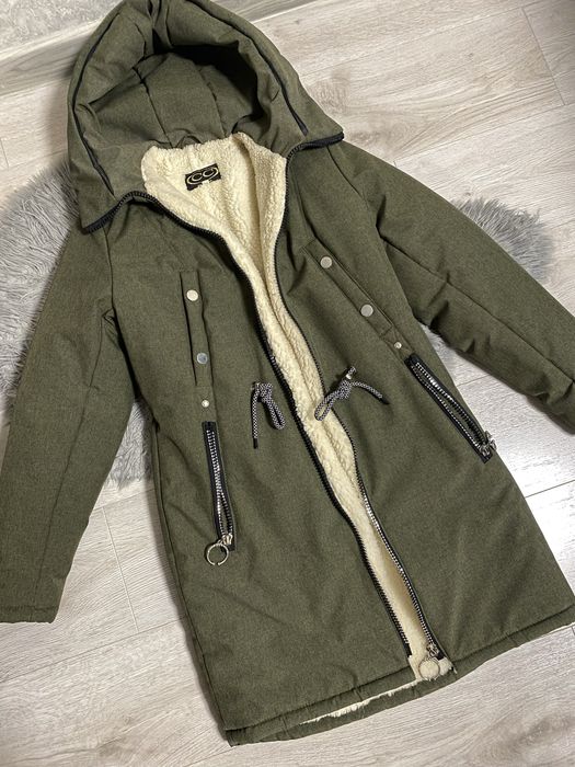 Парка жіноча зимова 44 розмір