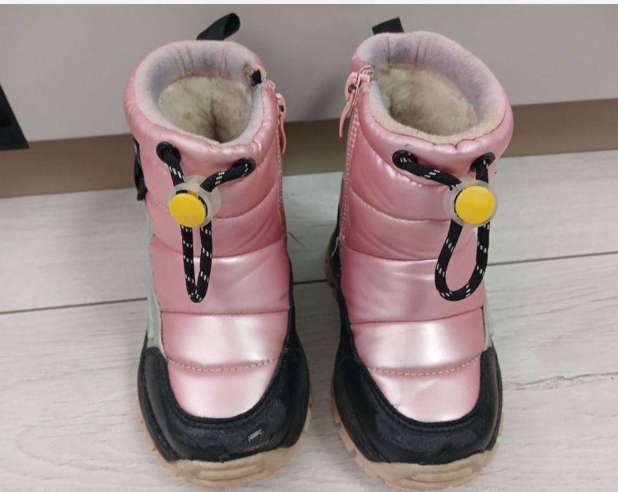Зимові чоботи на дівчинку, розмір 25