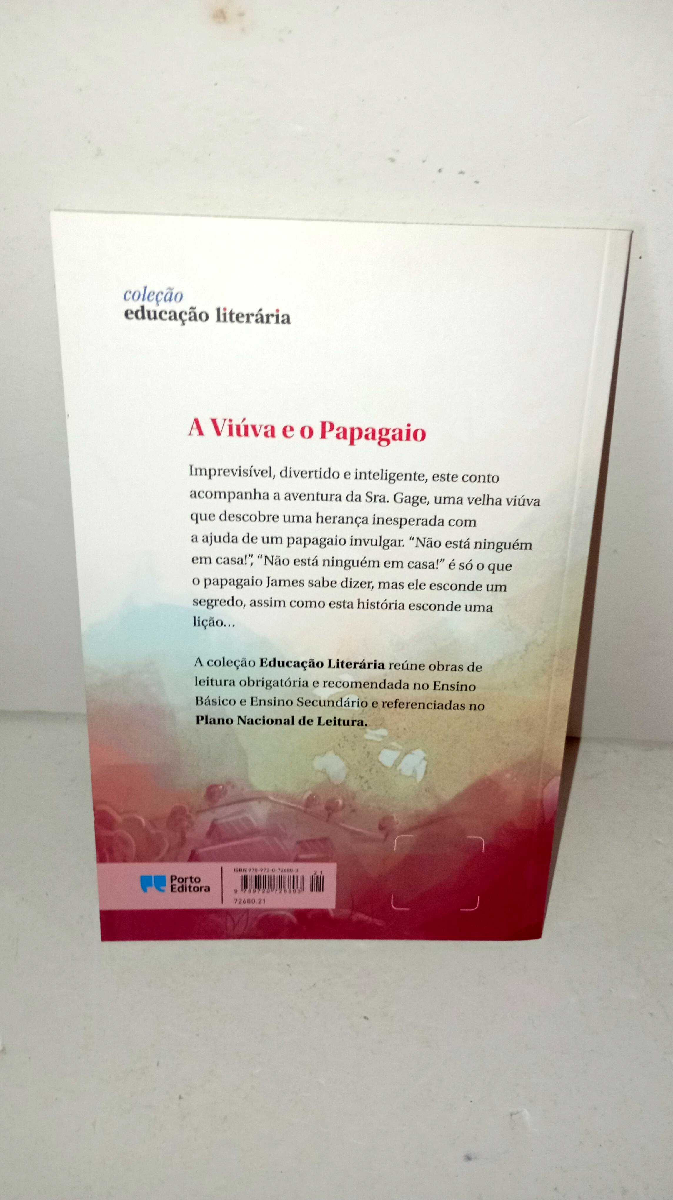 A Viúva e o Papagaio