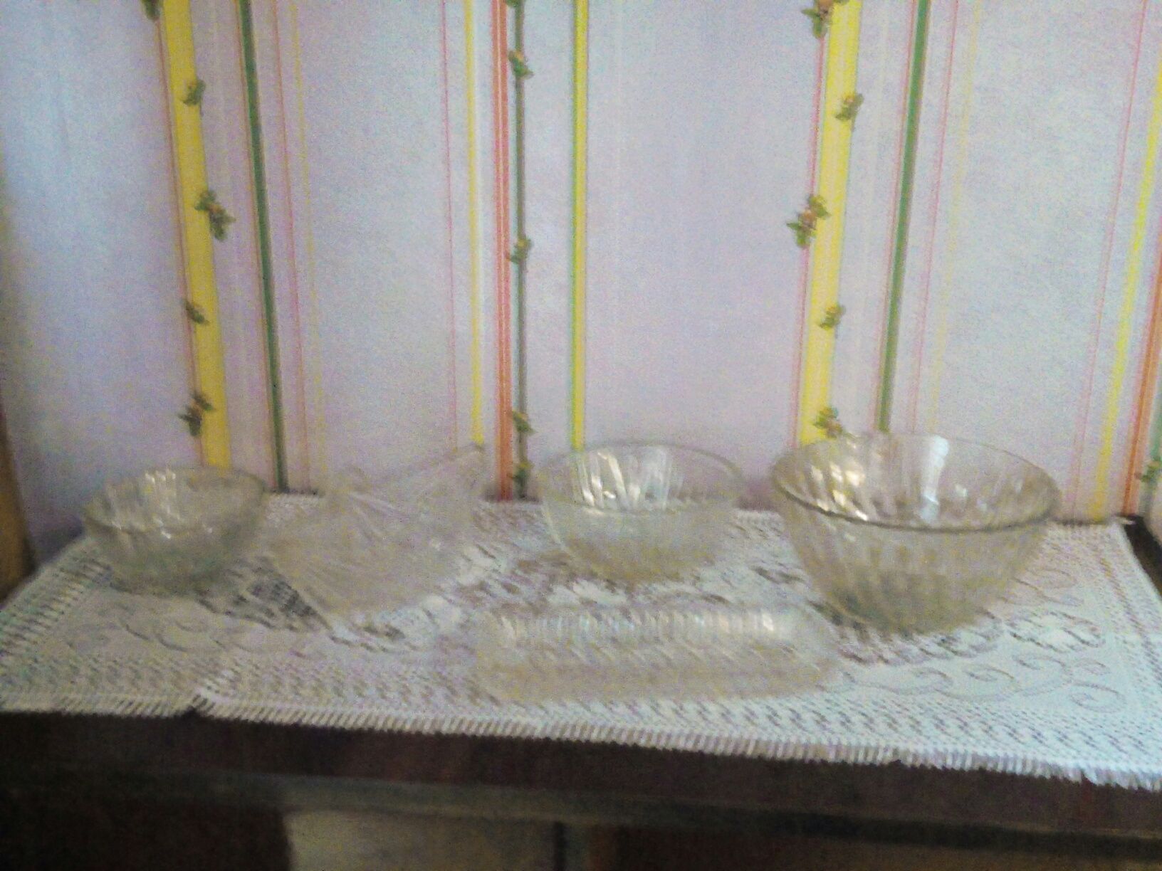 Салатницы конфетница