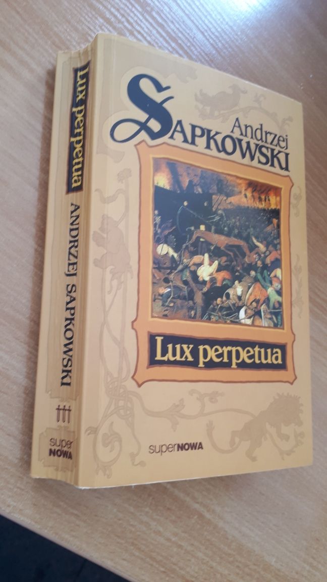Andrzej Sapkowski Lux perpetua