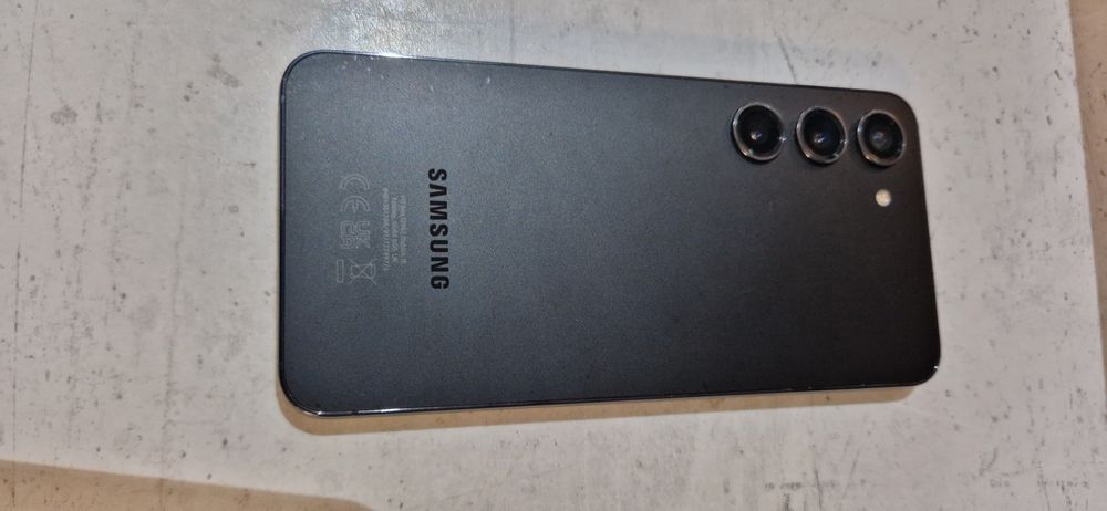 Telefon Samsung S23 256gb super stan.