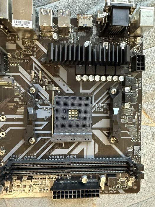 Gigabyte B450M S2H