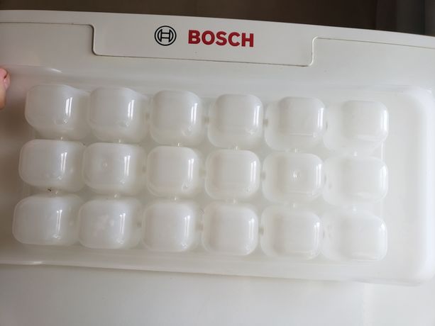 Контейнер для льда для холодильника Bosch оригинал