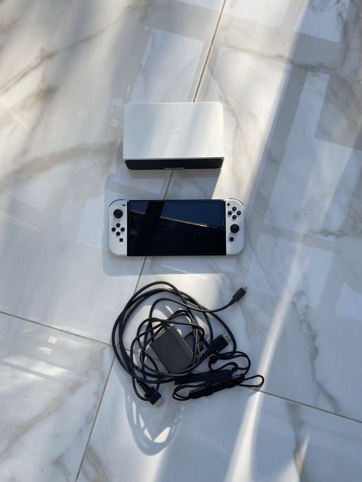 Nintendo Switch Oled  Okazja  *cały komplet*