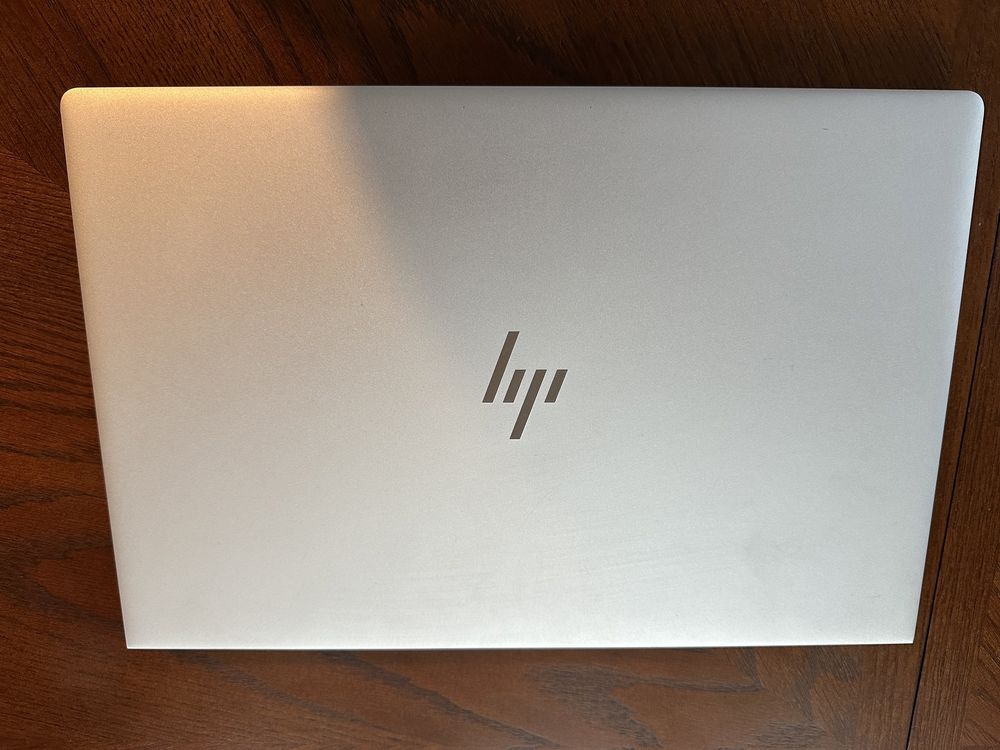 HP Elitbook Full HD Cote(TM) i7-8665U CPU 1.90ghz 2.11 ghz, 32гб RAM.