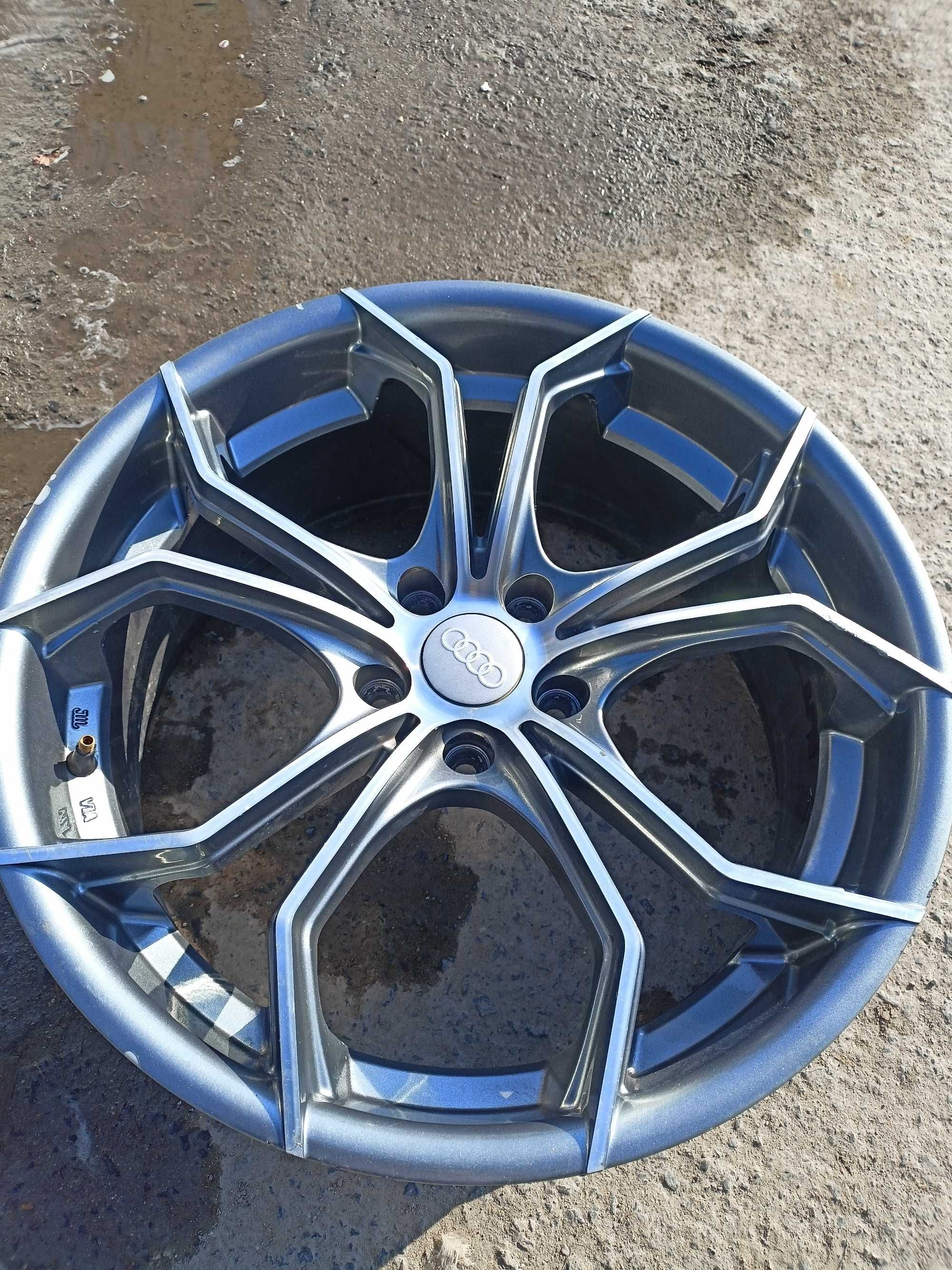 Felga Aluminiowa VIA AUDI 19x8.5J PROSTA 5x112