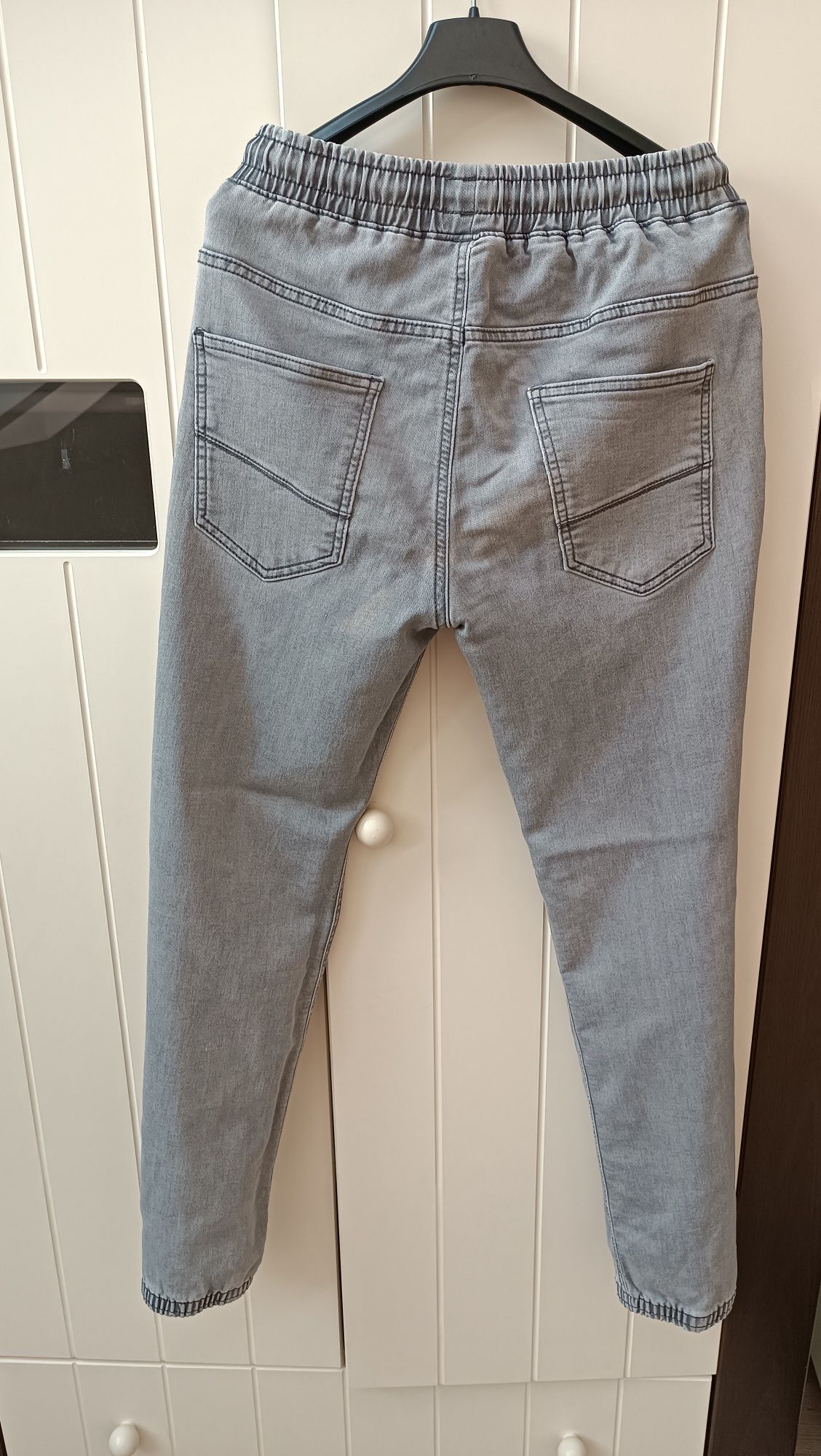 Spodnie męskie Reserved rozm. 170 Jogger