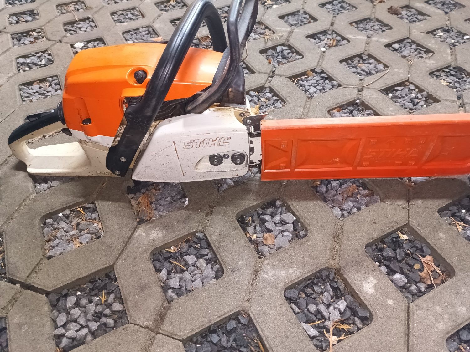 Piła pilarka Stihl 261 C . Stan bdb. Mało używana. 100% oryginalna.