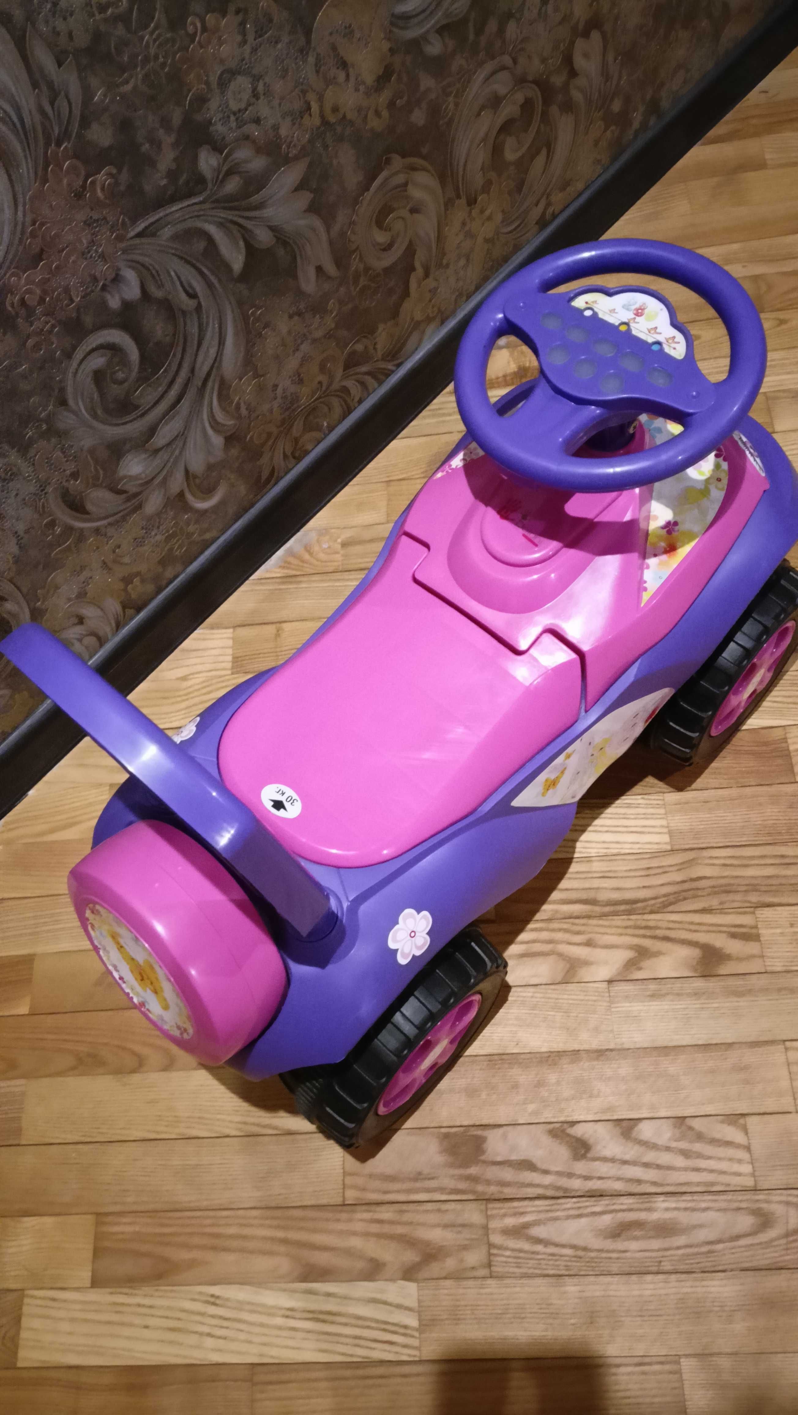 Машинка толокар для вашої донечки