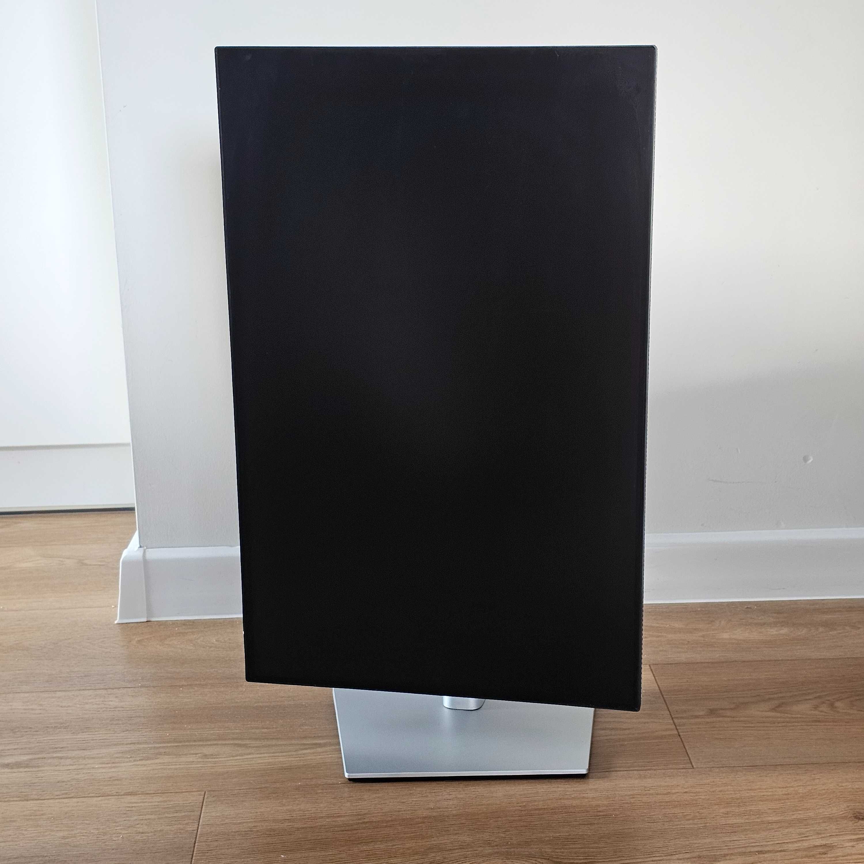 Monitor DELL UltraSharp U2421E 24 cale wbudowana stacja dokująca