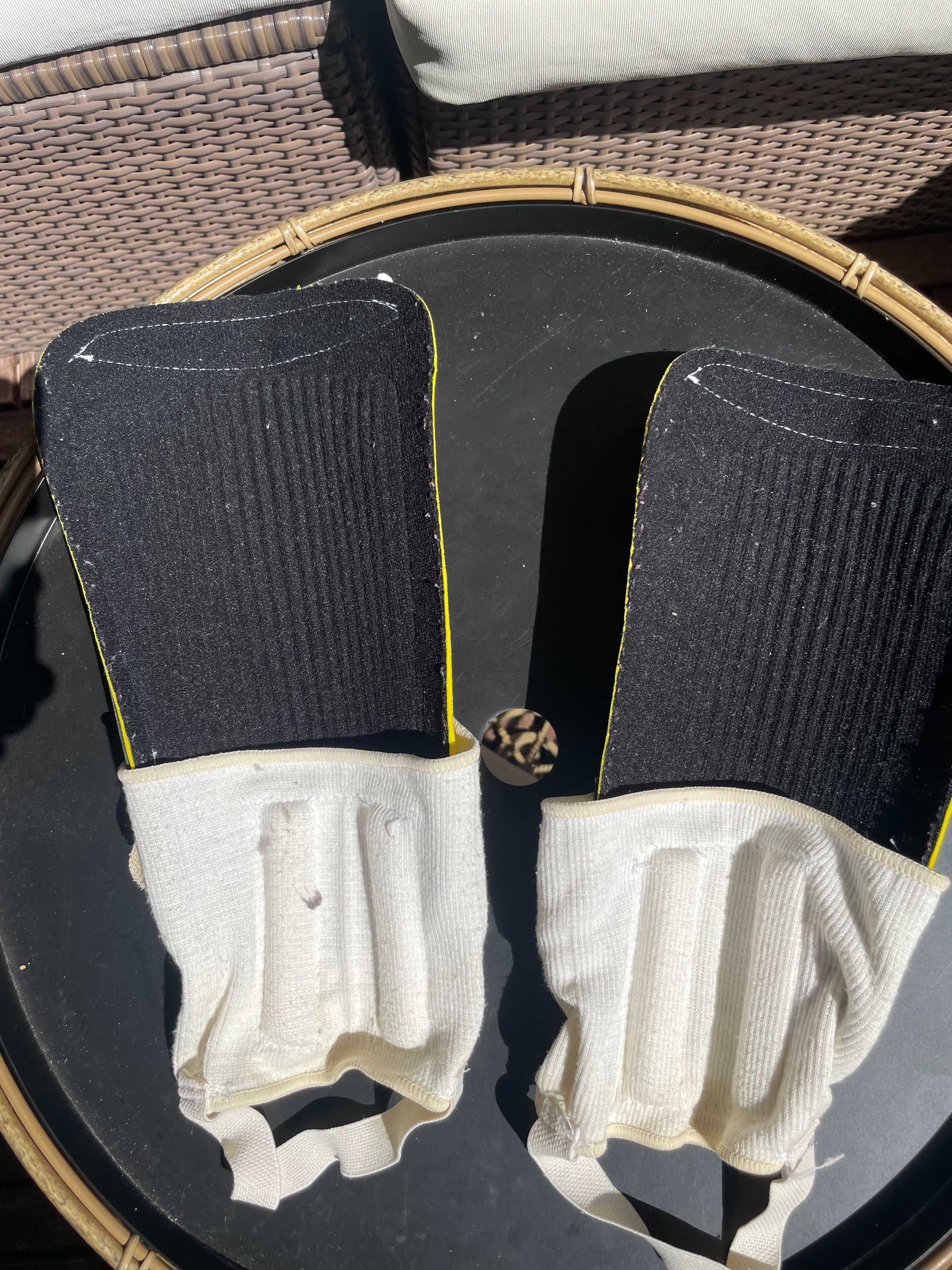 Caneleiras ADIDAS Futebol profissional - ampla protecção