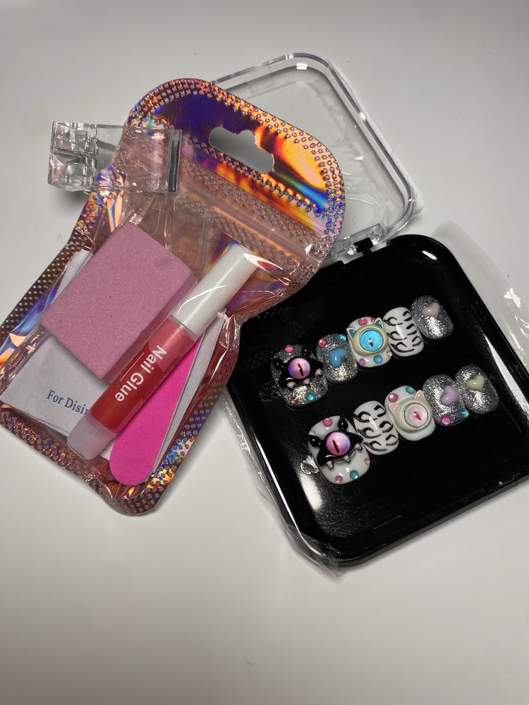 Piękne paznokcie press on nails tipsy r. M