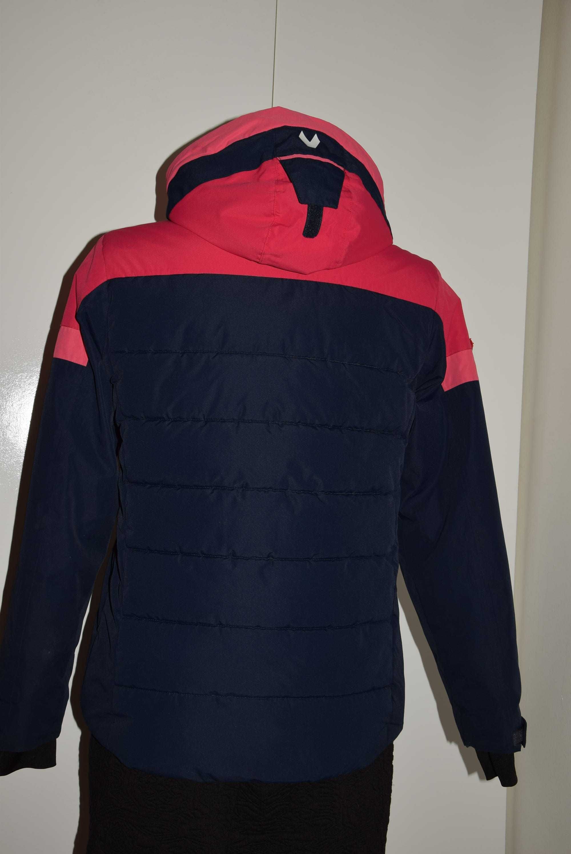 Vertical sport outerwear, ciepła kurtka na narty, sanki 152-158