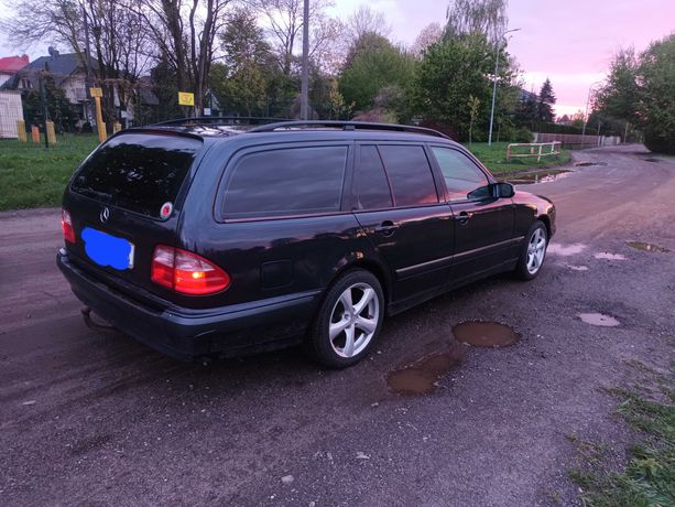 Mercedes w 210km automat kompressor  LPG