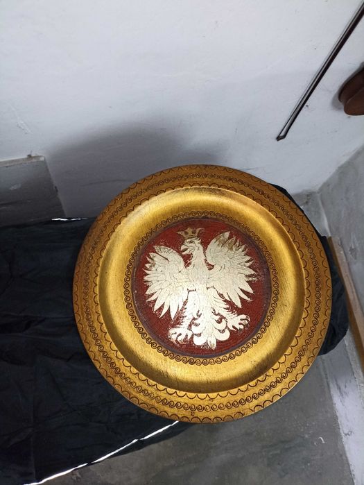 Sprzedam godło Polski na drewnie. Cena 125 zł