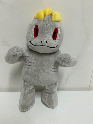 Peluche do Pokémon Machop