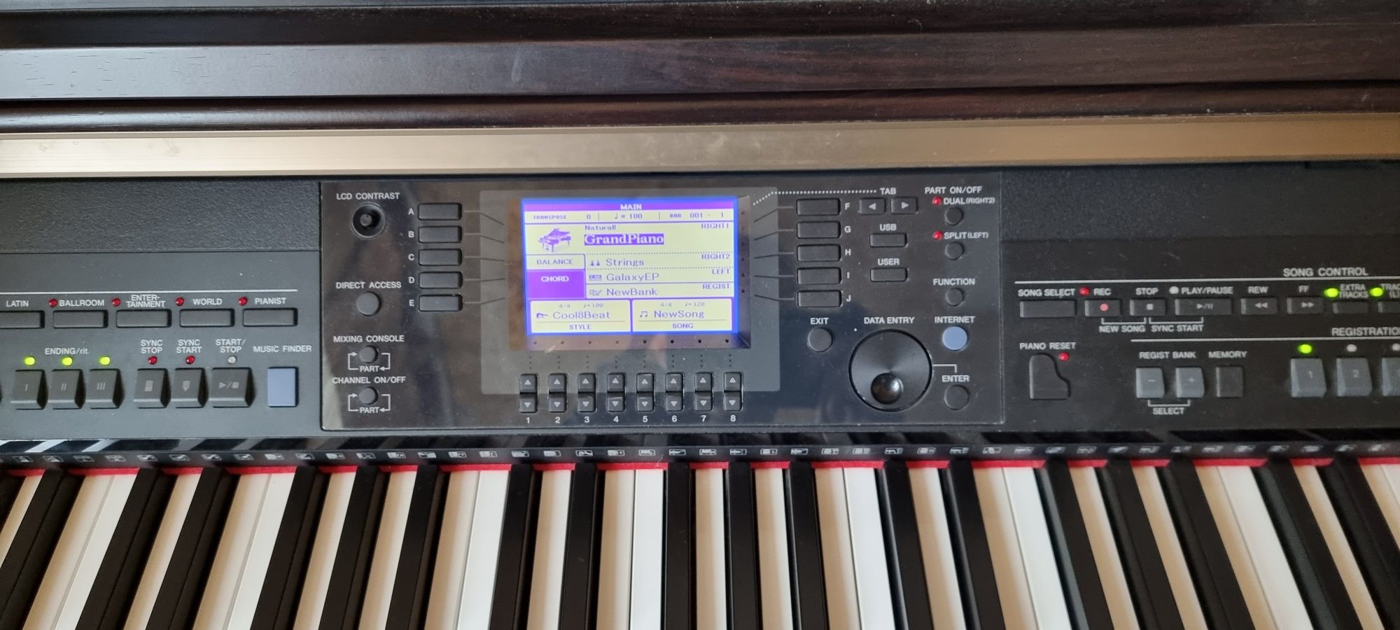 Цифровое пианино Yamaha Clavinova CVP-401