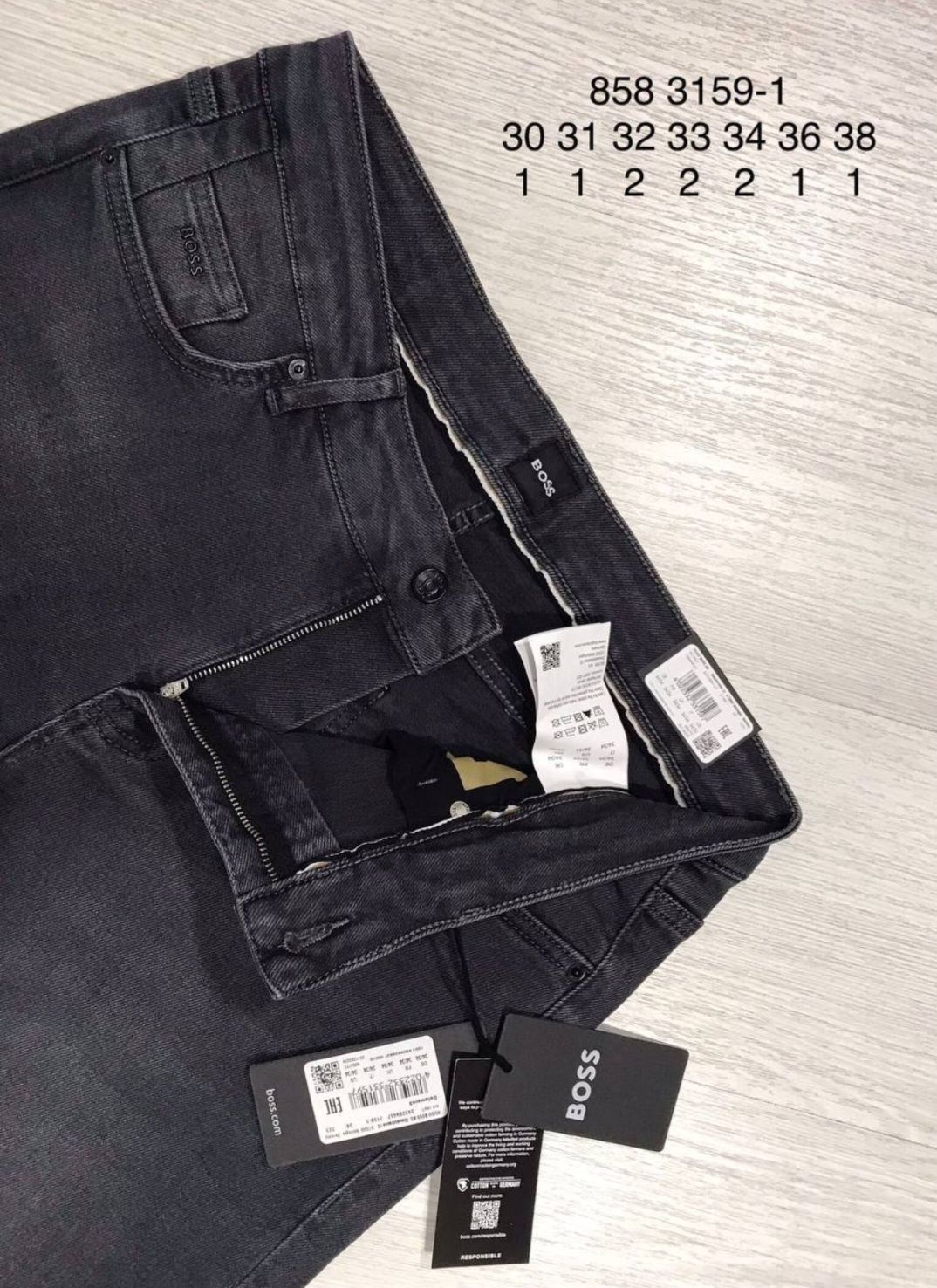 WYPRZEDAŻ Jeansy męskie spodnie Hugo Boss 30,31,32,33,34,36,38