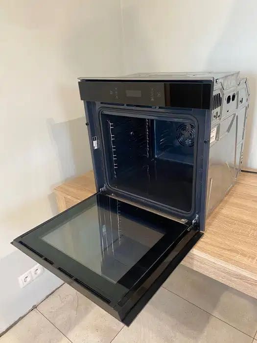 Piekarnik elektryczny Hotpoint MultiFlow do zabudowy A+, SI6 874 SP IX