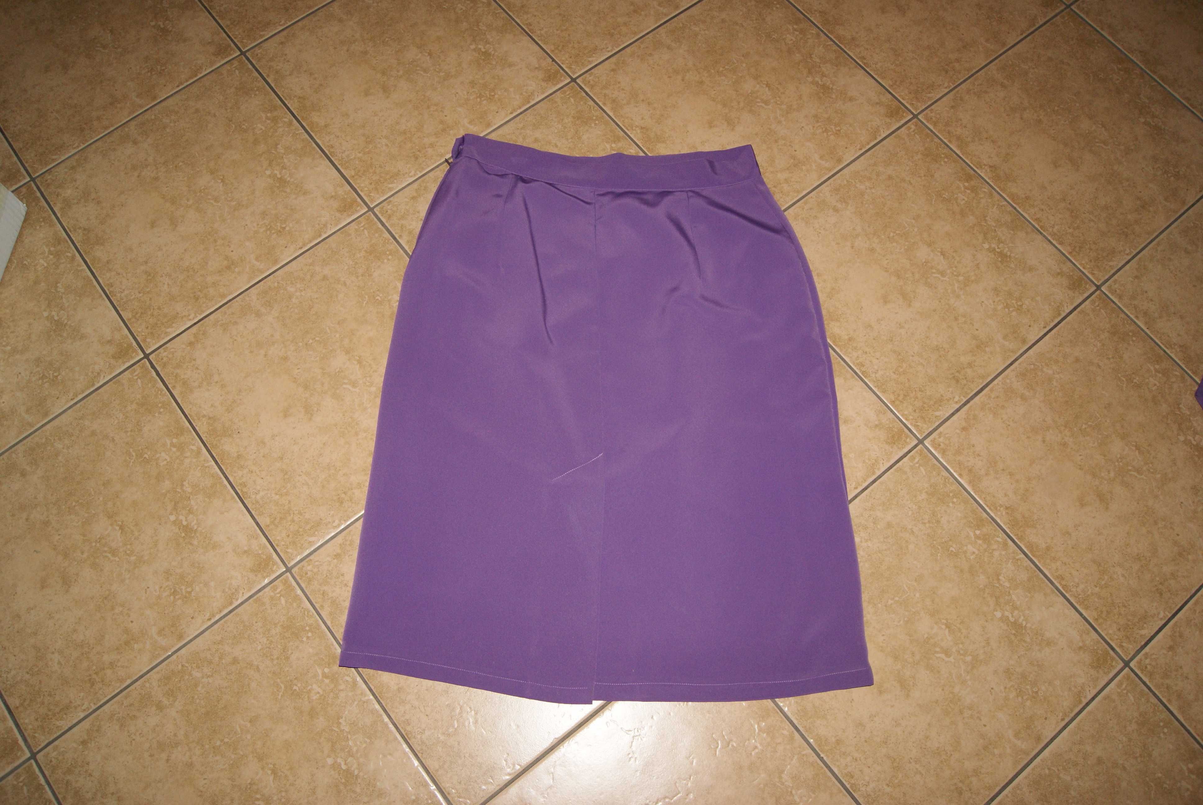 Kostium garsonka fioletowy rozmiar 40/42 L/XL