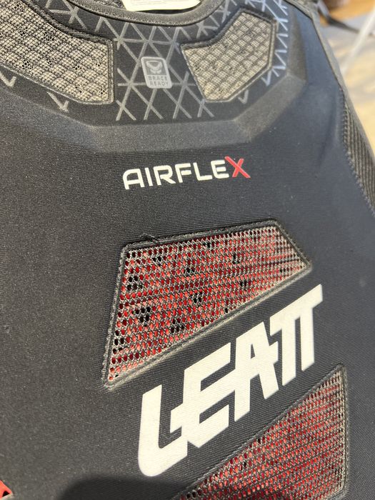 Leatt airflex - oferta de portes  ! Protecao de peito e costas