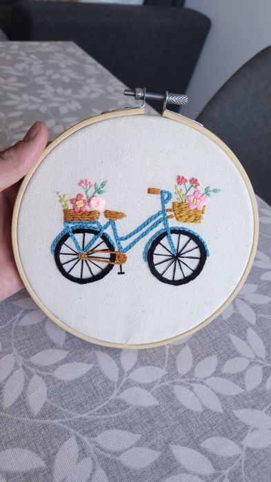 Decoração parede bordado - bicicleta