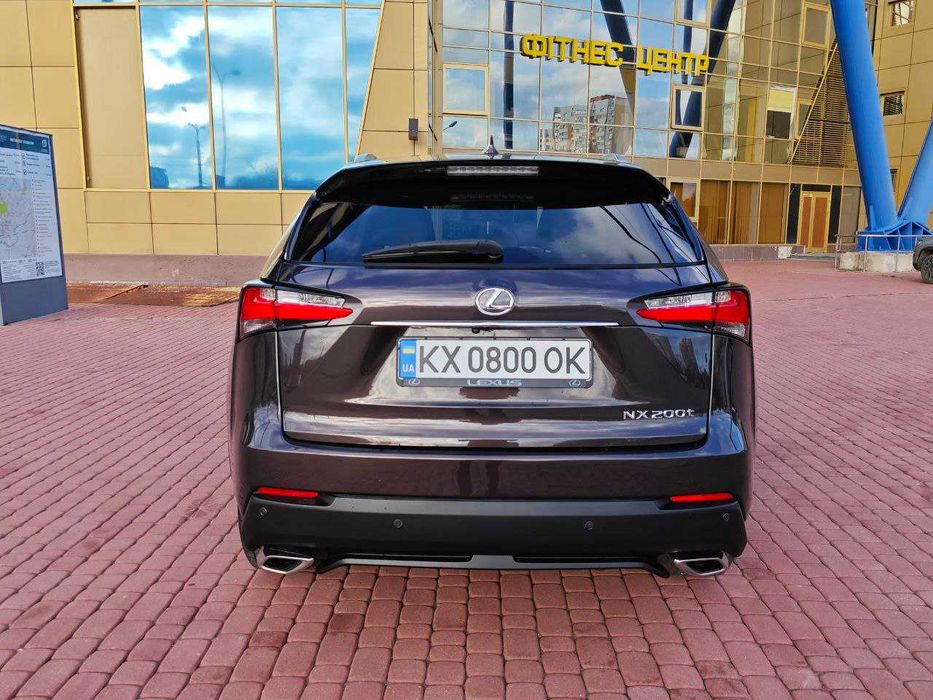 Продам Lexus NX 200t