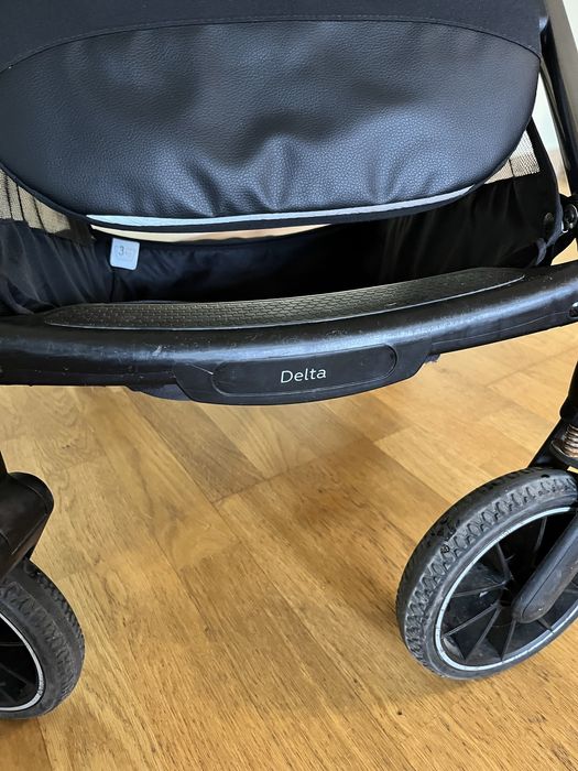 Wózek spacerowy Carello Delta beżowy