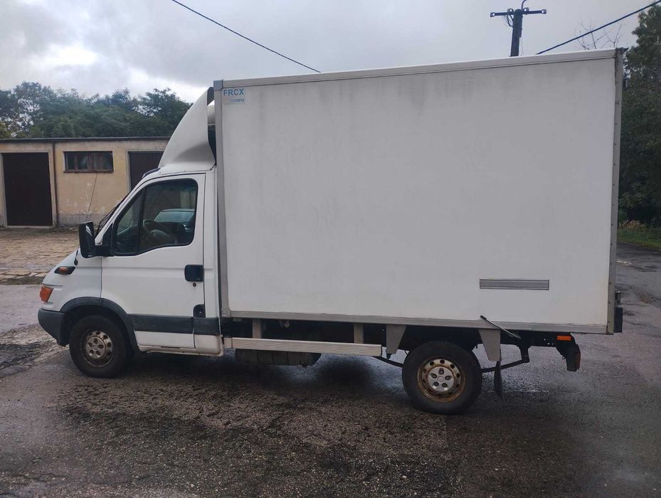 IVECO DAILI 35 2007 przebieg 270 tyś Faktura VAT 11070 brutto