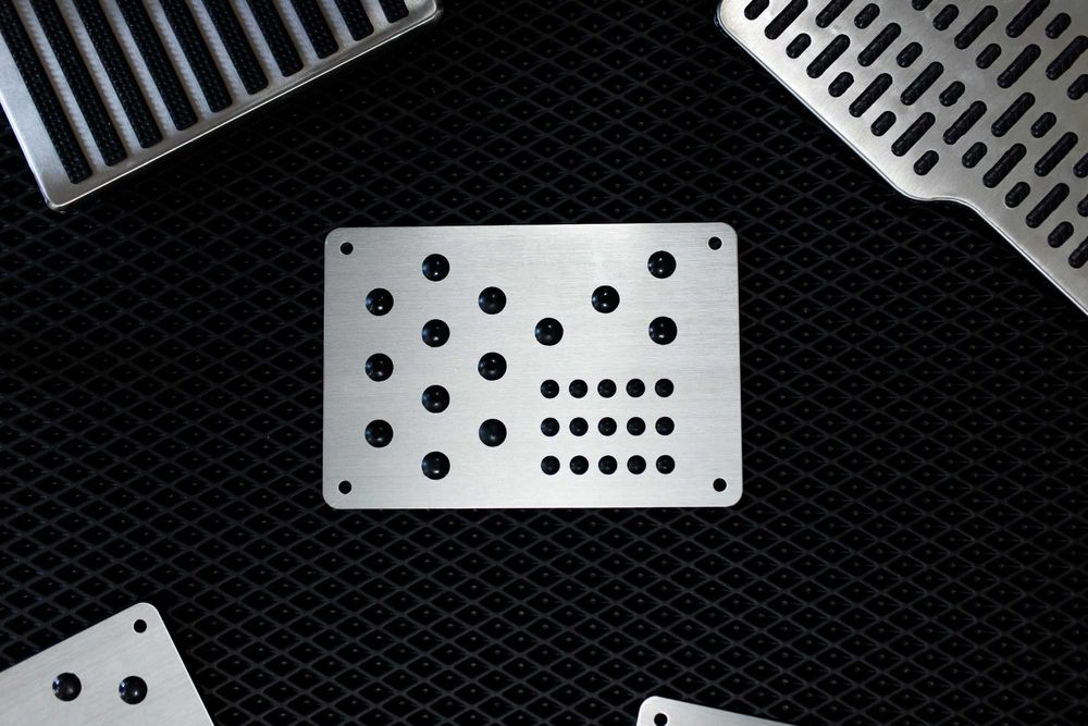 Eva автомобільні поліки. Коврики в салон. Ева килимки. Виробництво.