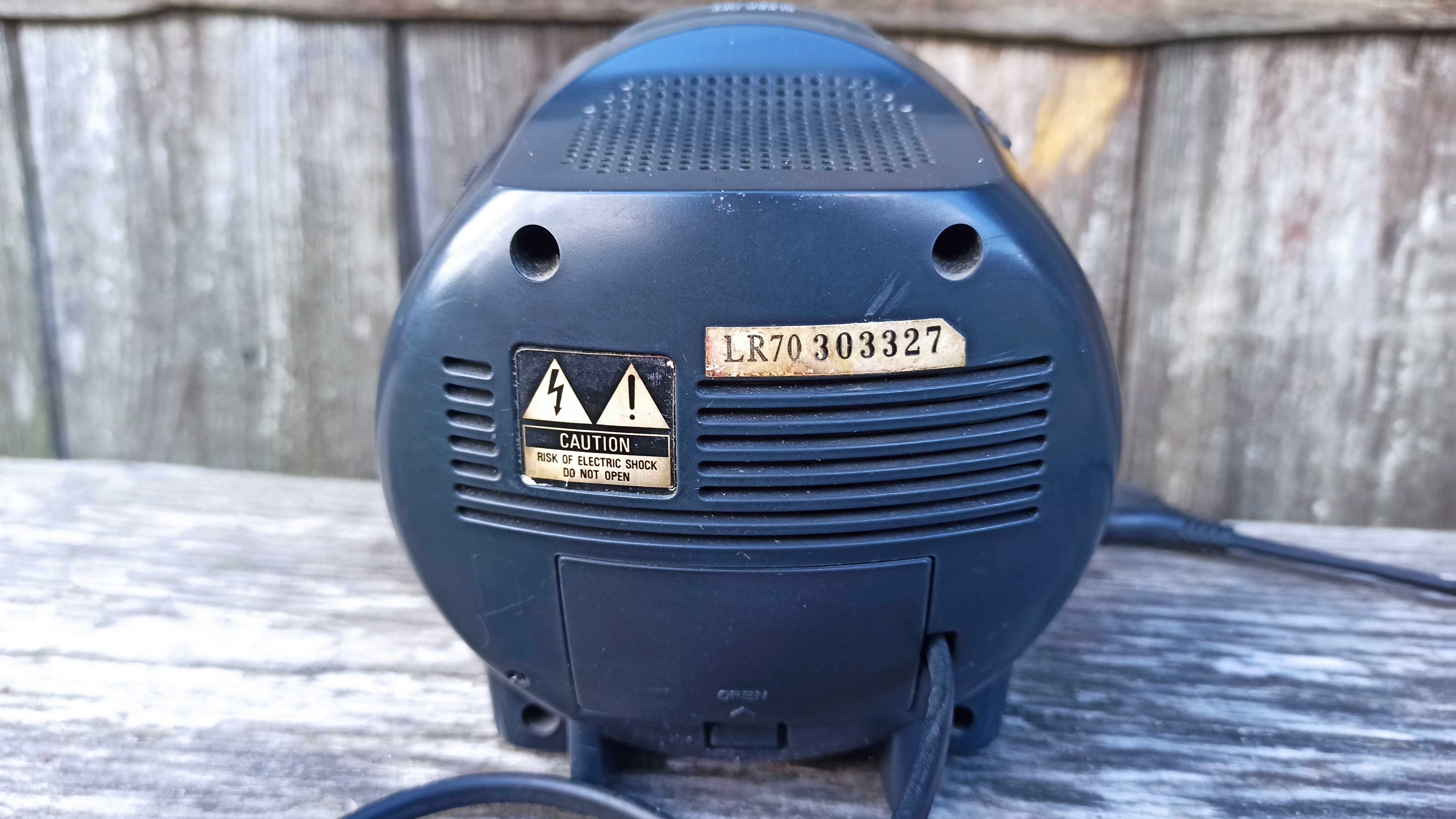 Radyjko Aiwa FR-A35EZ, moc 4W, sprawne